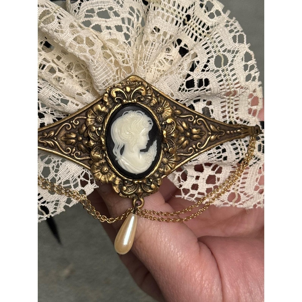 Victorian Cameo Hair Clip Lace Feather Steampunk Gothic Lolita Gold Tone Brooch